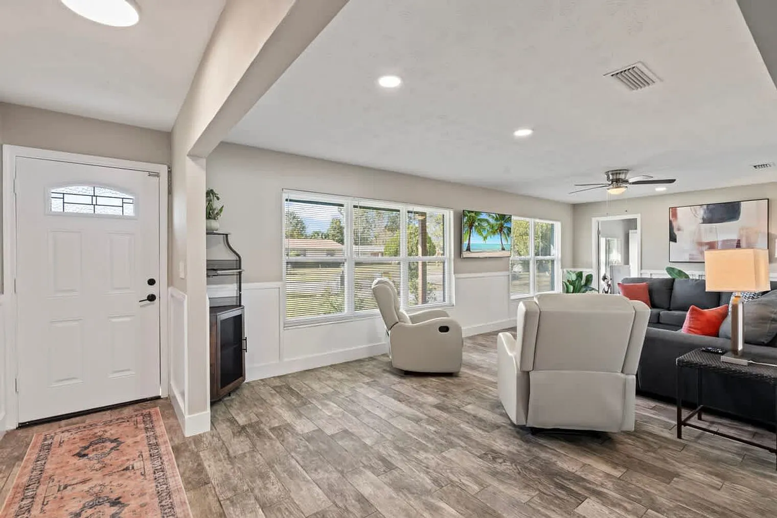 4 bed, 2.0 bath, 1463 sqft, $5,198 — Photo 3