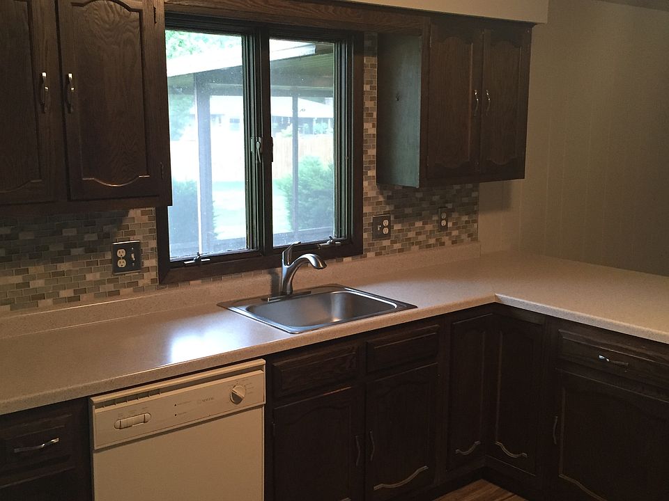 1st image of 6139 Whitefriars Way