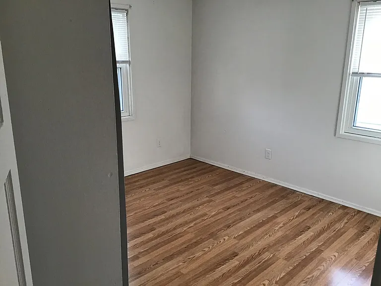 7211 Kelling St — Photo 13