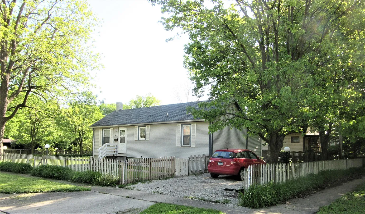 312 W Vine St photo 1