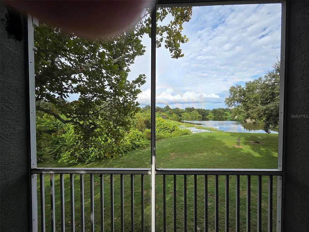 1 bed, 1.0 bath, 813 sqft, $1,275 — Photo 4