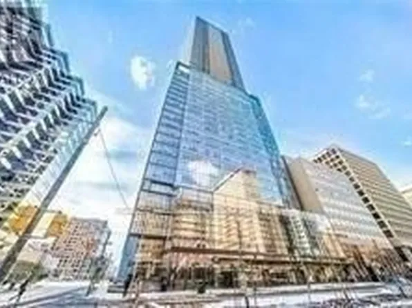 488 University Ave #2011, Toronto, ON M5G 0C1