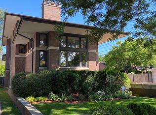 6215 N Navajo Ave, Chicago, IL 60646
