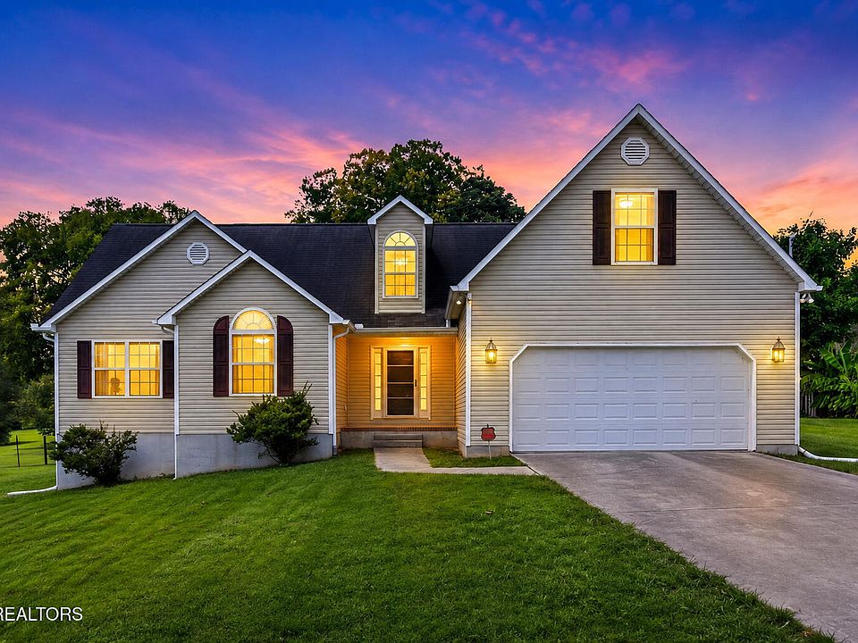 1st image of 211 Bagwell Rd