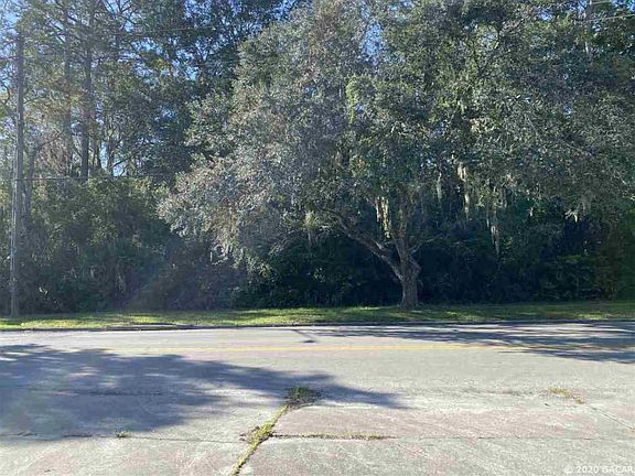 2nd image of 1715 SE 4th Ave