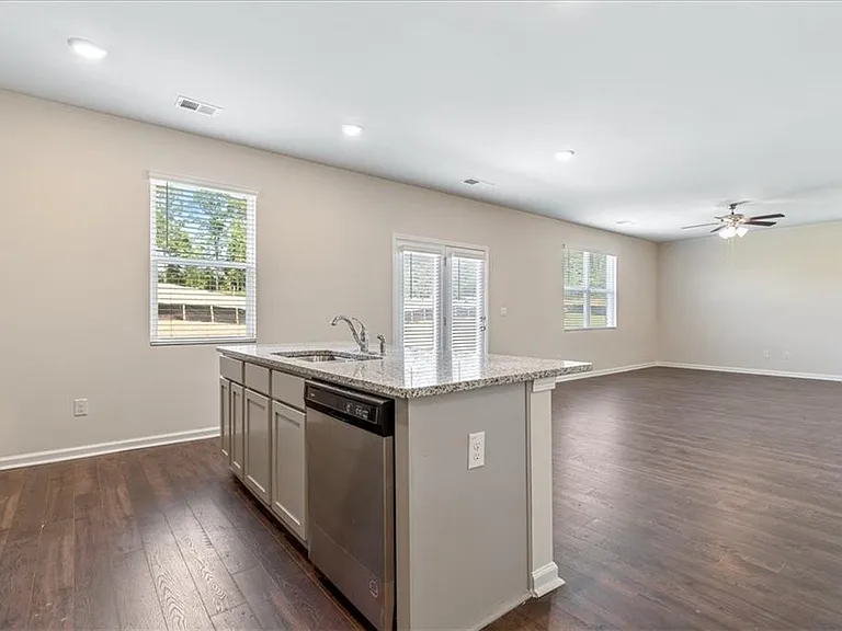 1508 Brangus Dr — Photo 5