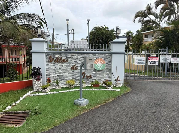 21 Platino St, Caguas, PR 00725