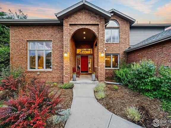 2nd image of 2030 Emerald Dr