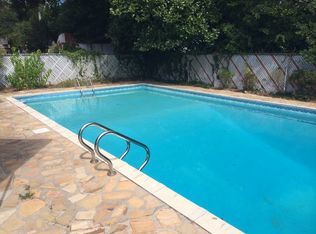 4698 Oakland Dr, Pensacola, FL 32526