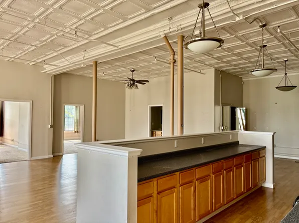 83 Main St #4, Woonsocket, RI 02895