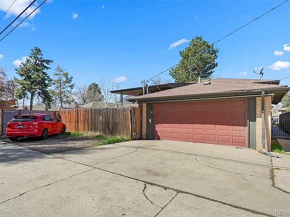 4th image of 1570 Tamarac Street