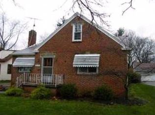 4324 W 217th St, Fairview Park, OH
