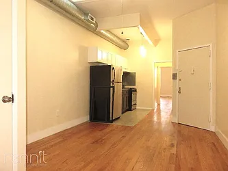 Rented by Rennit Inc.