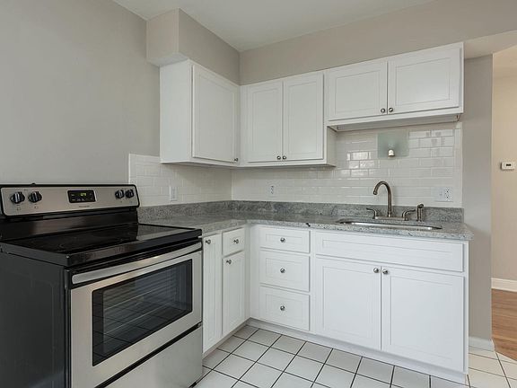 4th image of 3373 Marbury Dr
