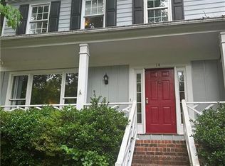 14 Country Woods Ct, Greensboro, NC 27410