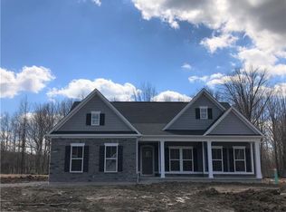 1120 Keenan Ct, Grafton, OH 44044