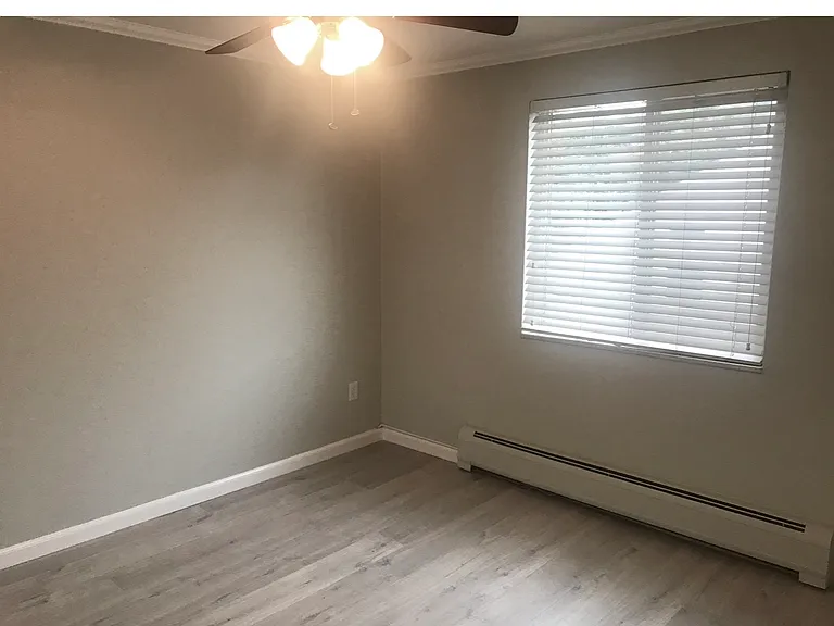 1135 Elizabeth St #302 — Photo 7