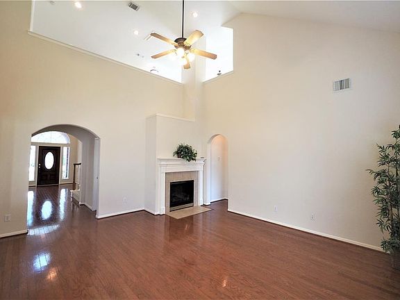 4th image of 6110 Barkermist Ln