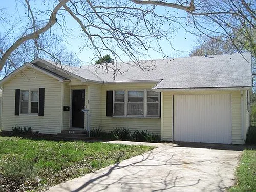 712 S Orchard St Photo 1