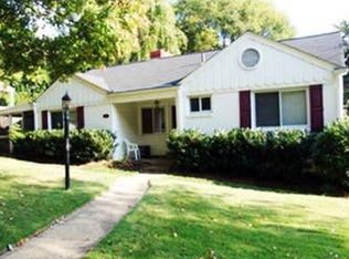 2610 Ross Rd, Chevy Chase, MD 20815