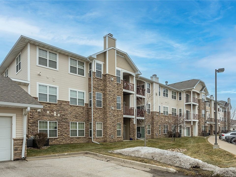 1st image of 1331 SE University Ave Unit 307
