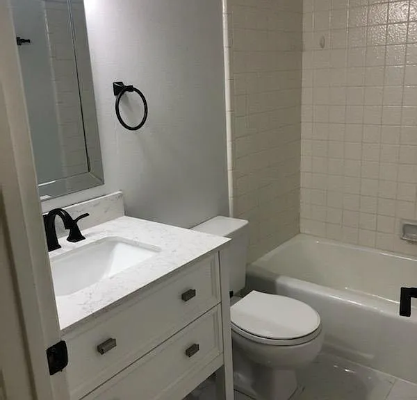 136 E 400 N #206 — Photo 6