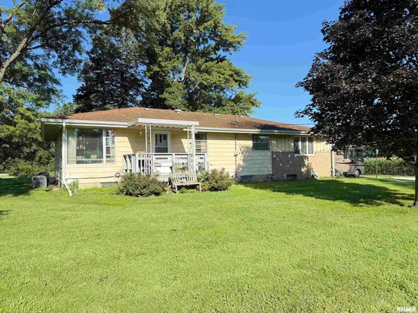 1005 Spring Bay Rd, East Peoria, IL 61611