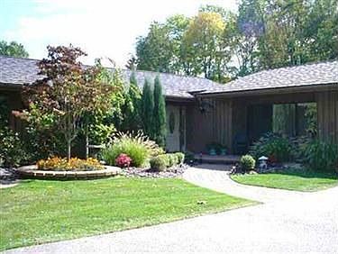 1st image of 605 Glen Eden Ct