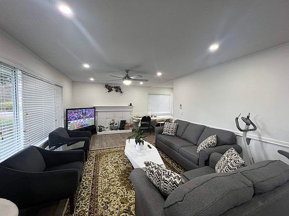 4th image of 15705 Tulip Dr