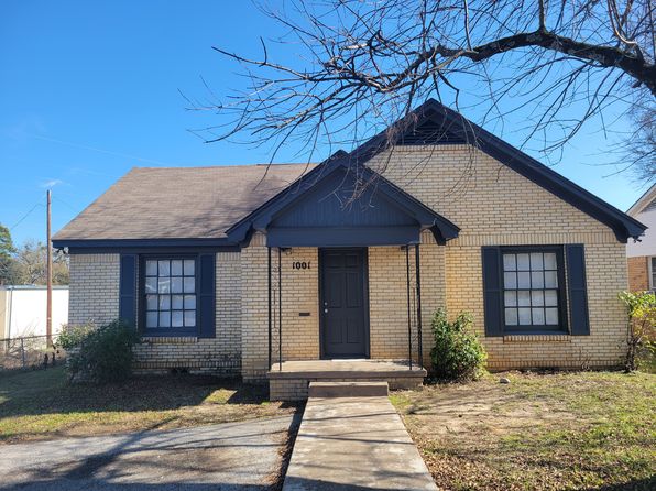 1001 Meadow Ln