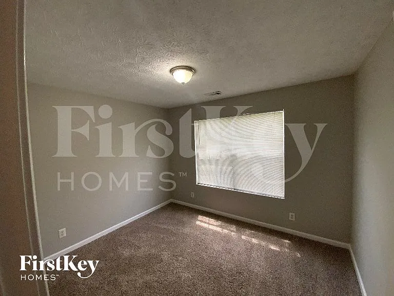 2419 Broad River Pl — Photo 9