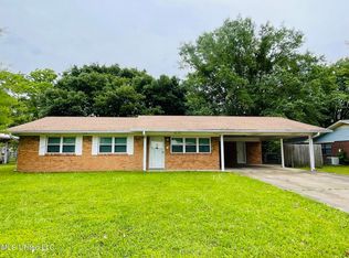 6112 Lancaster Blvd, Ocean Springs, MS 39564