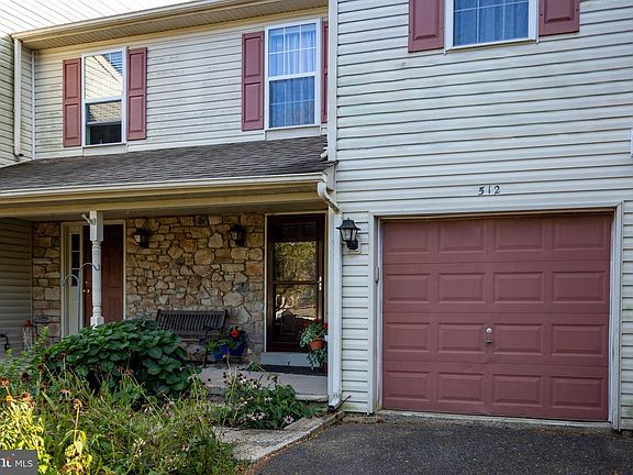 2nd image of 512 Campus Dr
