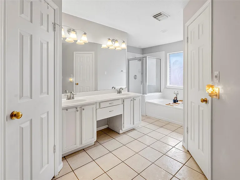 12646 Duchess Ln — Photo 8