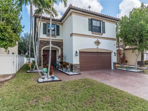 8879 W 33rd Ave, Hialeah, FL 33018