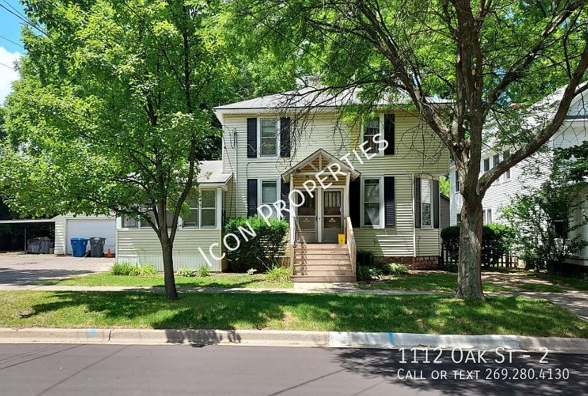 1st image of 1112 Oak St #2