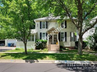 1112 Oak St #2, Kalamazoo, MI 49008