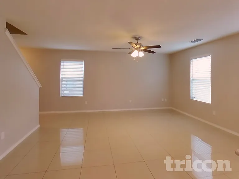 10718 Castello Cyn — Photo 2