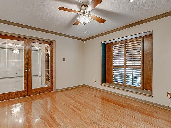 The study has beautiful glass doors and engineered wooden floors. Set up for a study or library you choose!