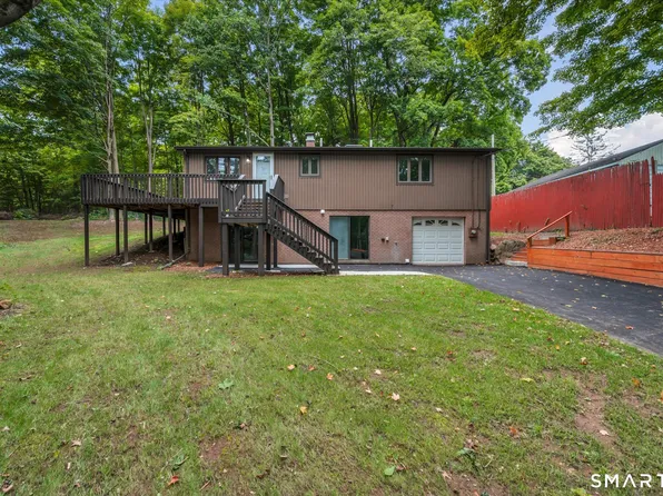 19 Smithfield Avenue, Meriden, CT 06451