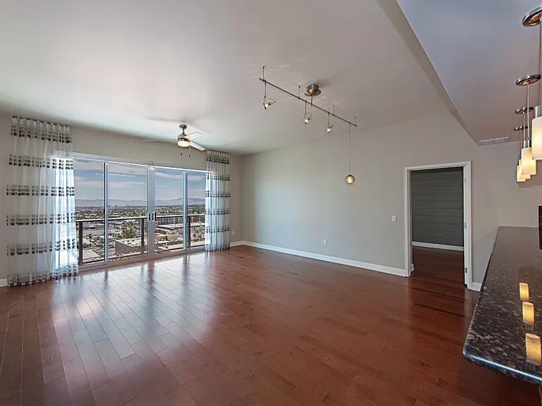 150 Las Vegas Blvd #1513 — Photo 34