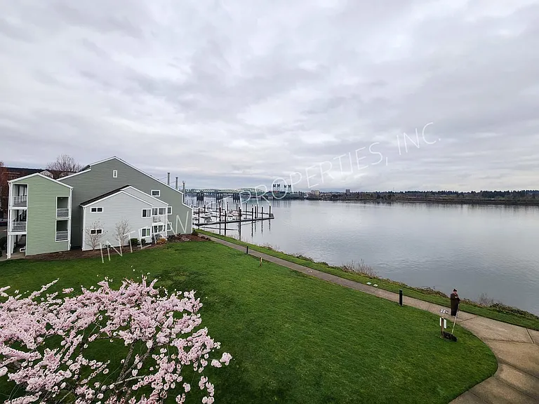 153 N Hayden Bay Dr — Photo 5