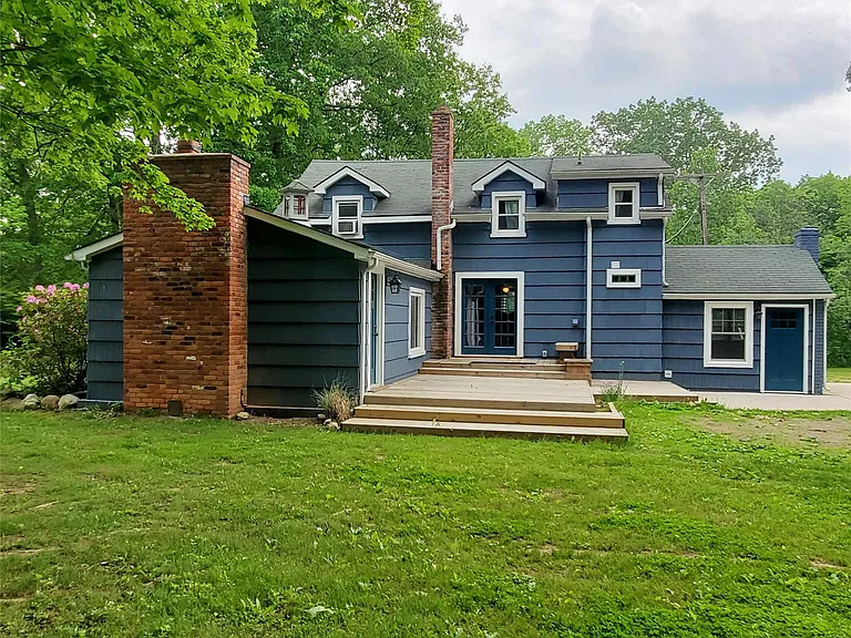 249 W Buell Rd E — Photo 3