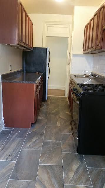 1st image of 10 Midwood St APT 4D