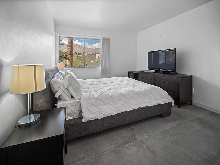 5798 E Paseo Cimarron — Photo 25