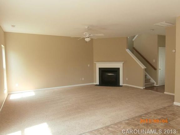 3rd image of 3801 Wingfield Dr