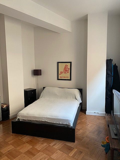 2nd image of 20 Exchange Pl APT 1702
