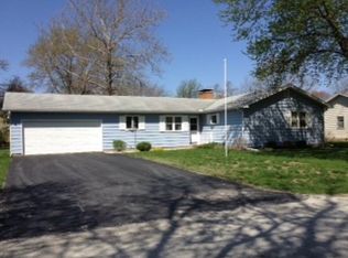 1004 Donnick St, Minonk, IL 61760