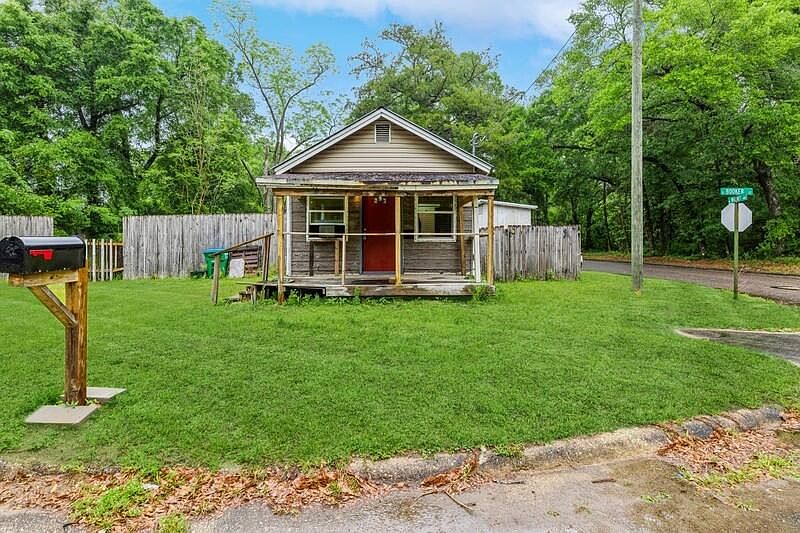 297 S Booker St, Crestview, FL 32536 Zillow