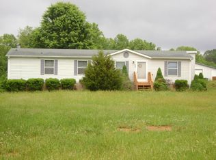 345 Greenway Rd, Glade Hill, VA 24092